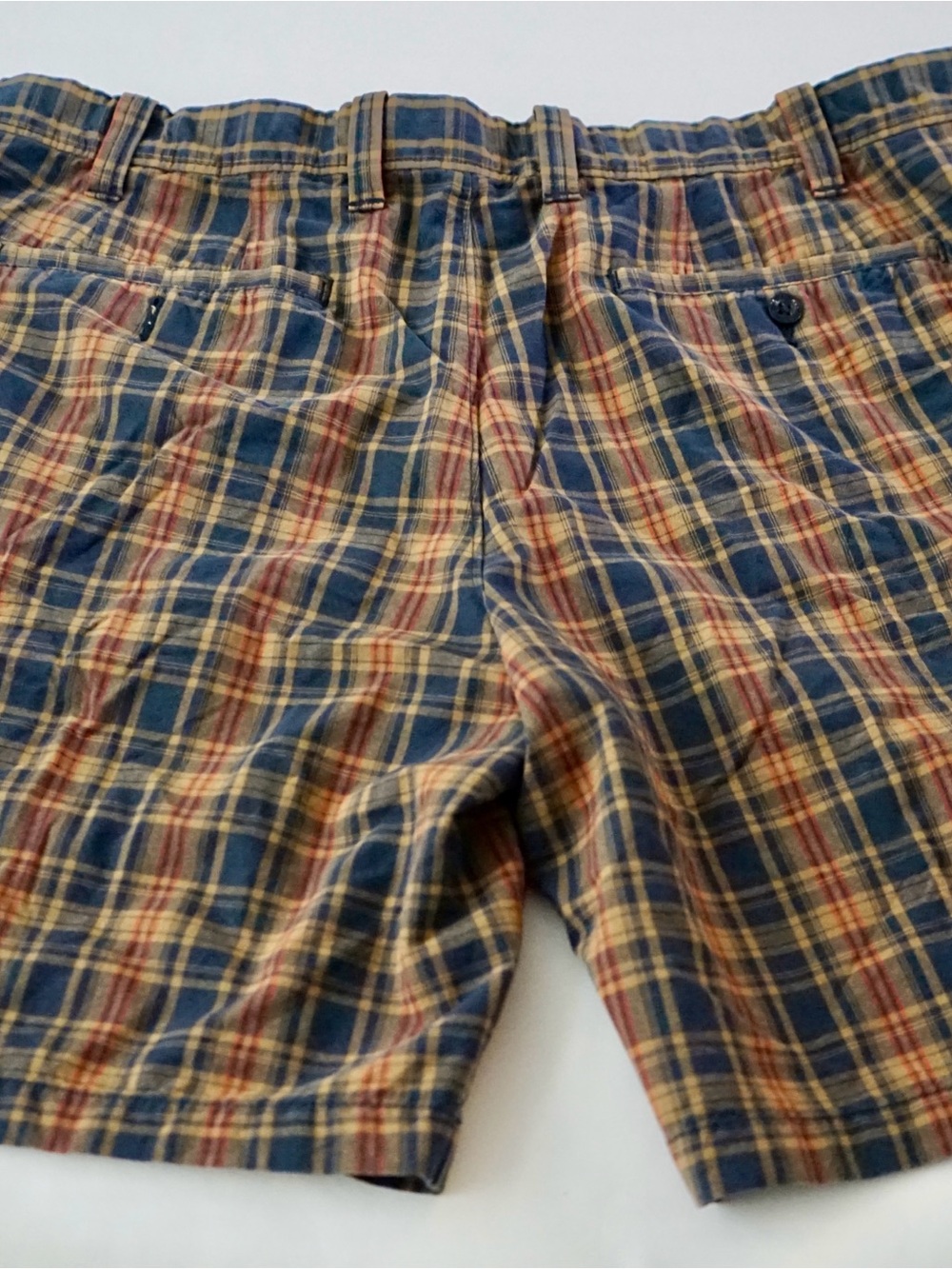 Eddie Bauer Mens Plaid Chino Shorts Size 40 Blue Gold Tan Cotton High Rise